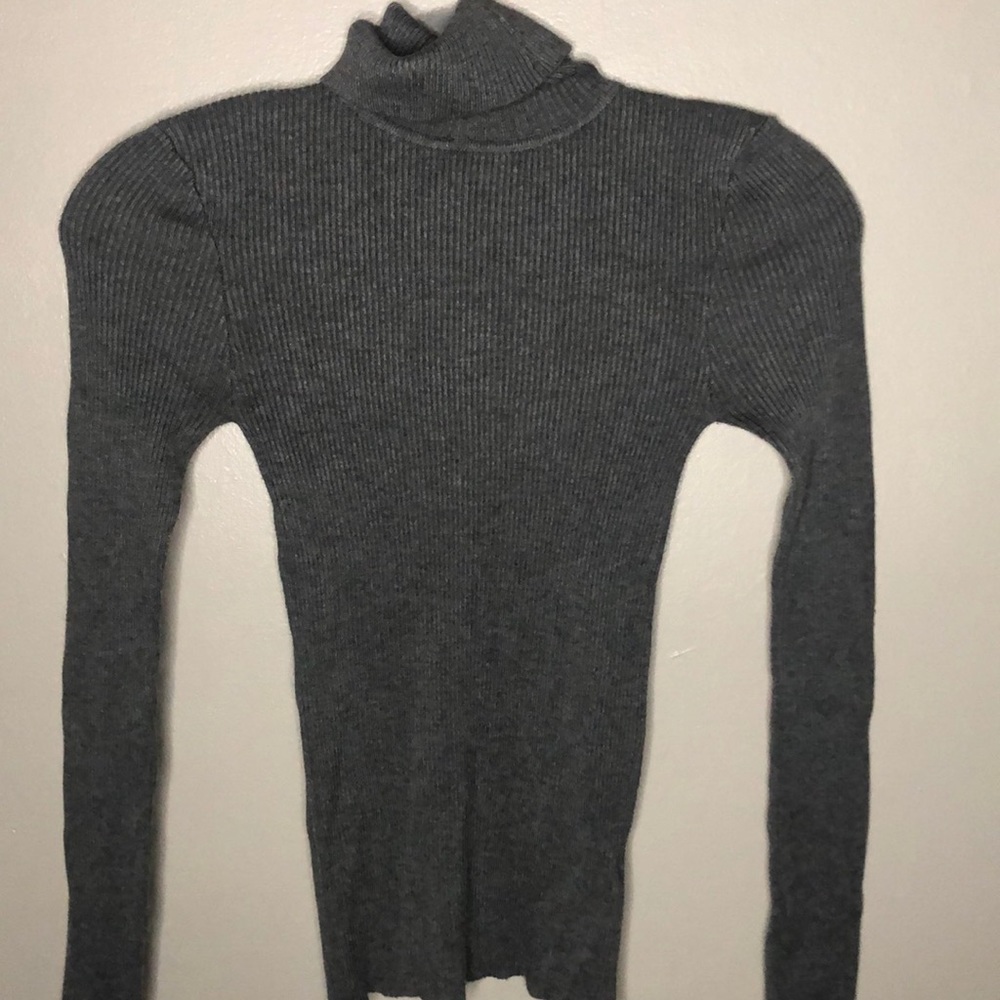 ribbed turtleneck